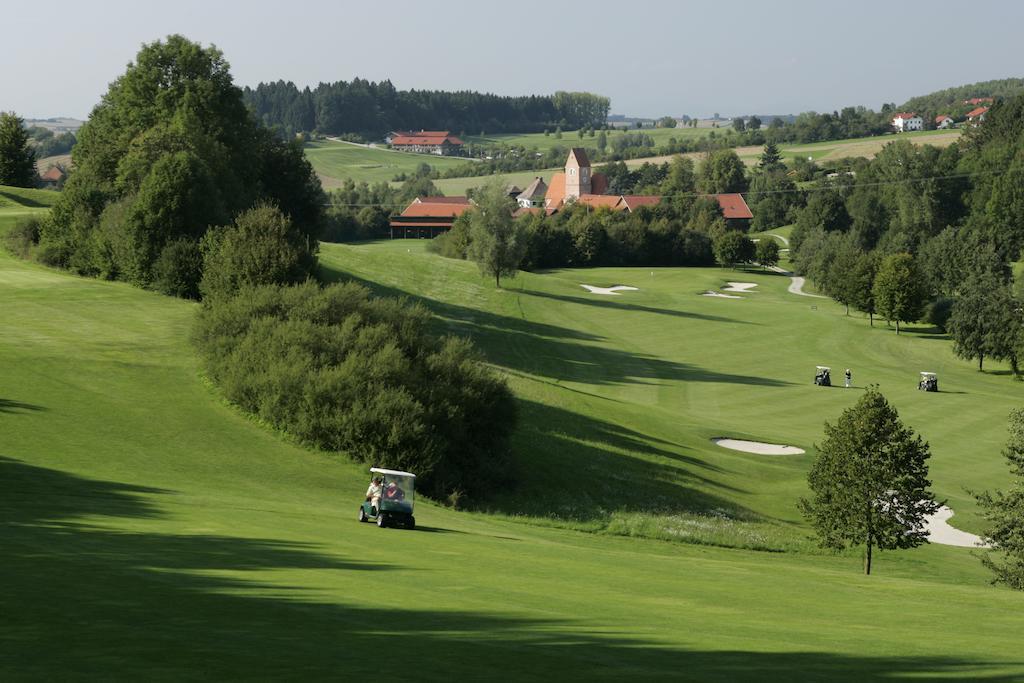 Maximilian Quellness und Golfhotel Bad Griesbach im Rottal Exterior foto